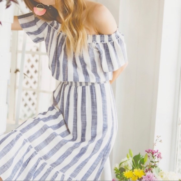 Everly Dresses & Skirts - Fun striped midi dress - worn once!